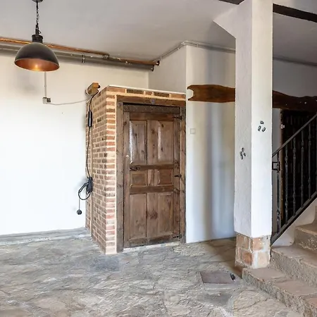 Mansion 35min Madrid - Cine - Piscina - Bbq Villa Guadalajara