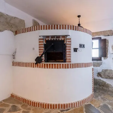 Villa Mansion 35min Madrid - Cine - Piscina - Bbq Guadalajara